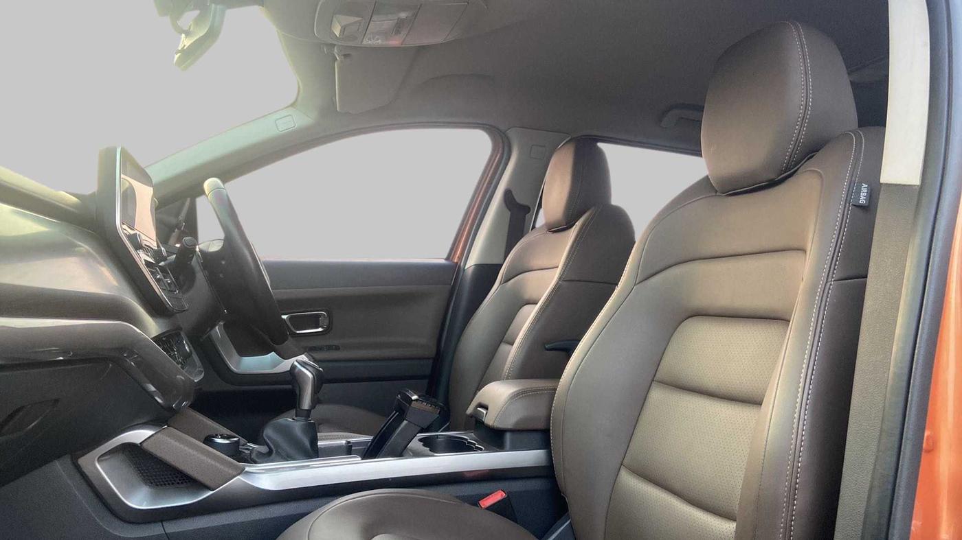 2019 Tata Harrier XZ 2.0L Kryotec, Diesel, Manual, 67,632 km, Right Side Front Door Cabin