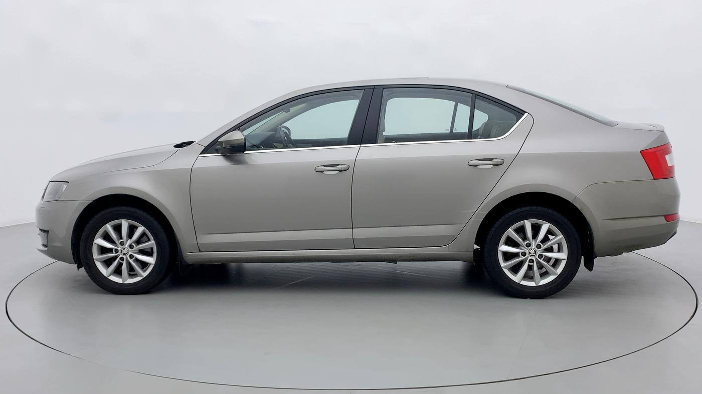 2016 Skoda Octavia 1.8 TSI STYLE PLUS AT, Petrol, Automatic, 68,281 km, Left Side