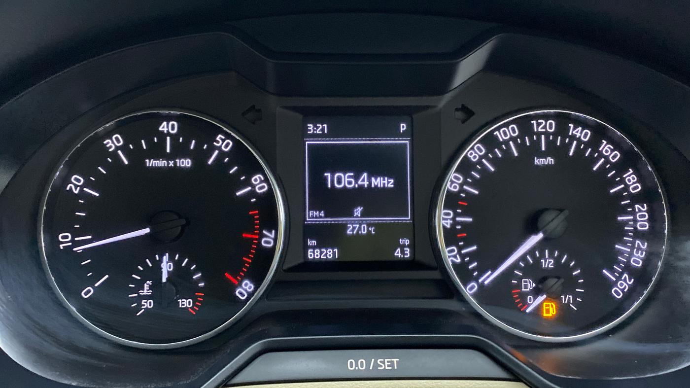 2016 Skoda Octavia 1.8 TSI STYLE PLUS AT, Petrol, Automatic, 68,281 km, Odometer Image