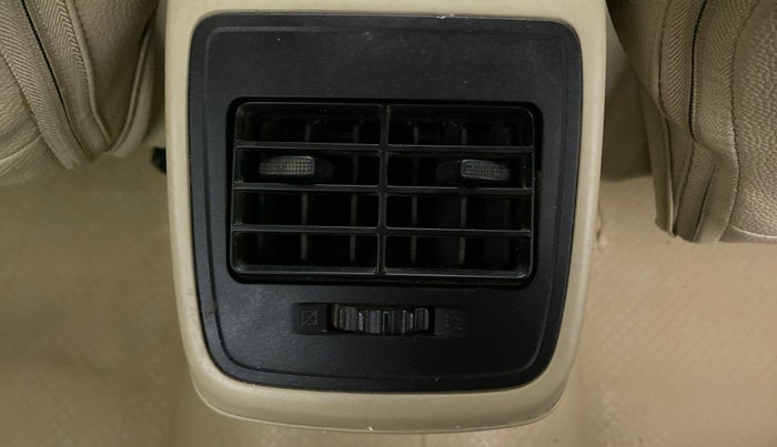2018 Maruti Dzire VDI, Diesel, Manual, 69,613 km, Rear AC Vents