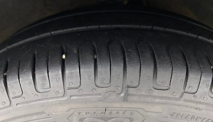 2012 Hyundai i10 MAGNA 1.2 KAPPA2, Petrol, Manual, 34,694 km, Right Front Tyre Tread