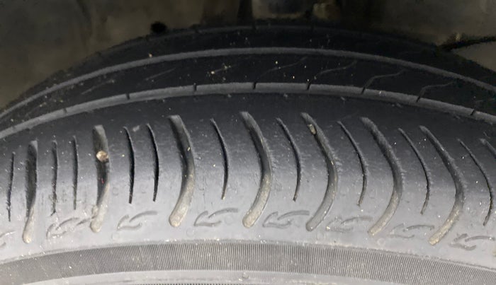 2019 Honda Amaze 1.2 V MT I-VTEC, Petrol, Manual, 32,041 km, Right Front Tyre Tread