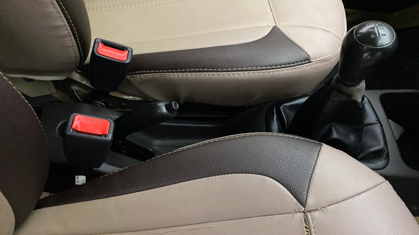 2018 Hyundai Eon MAGNA PLUS OPTIONAL, Petrol, Manual, 78,988 km, Gear Lever