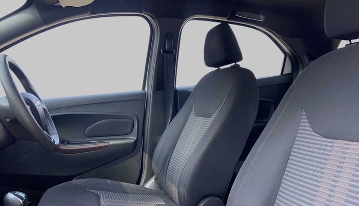 2019 Ford FREESTYLE TITANIUM 1.2 TI-VCT MT, Petrol, Manual, 39,486 km, Right Side Front Door Cabin