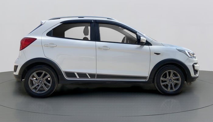 2019 Ford FREESTYLE TITANIUM 1.2 TI-VCT MT, Petrol, Manual, 39,486 km, Right Side View