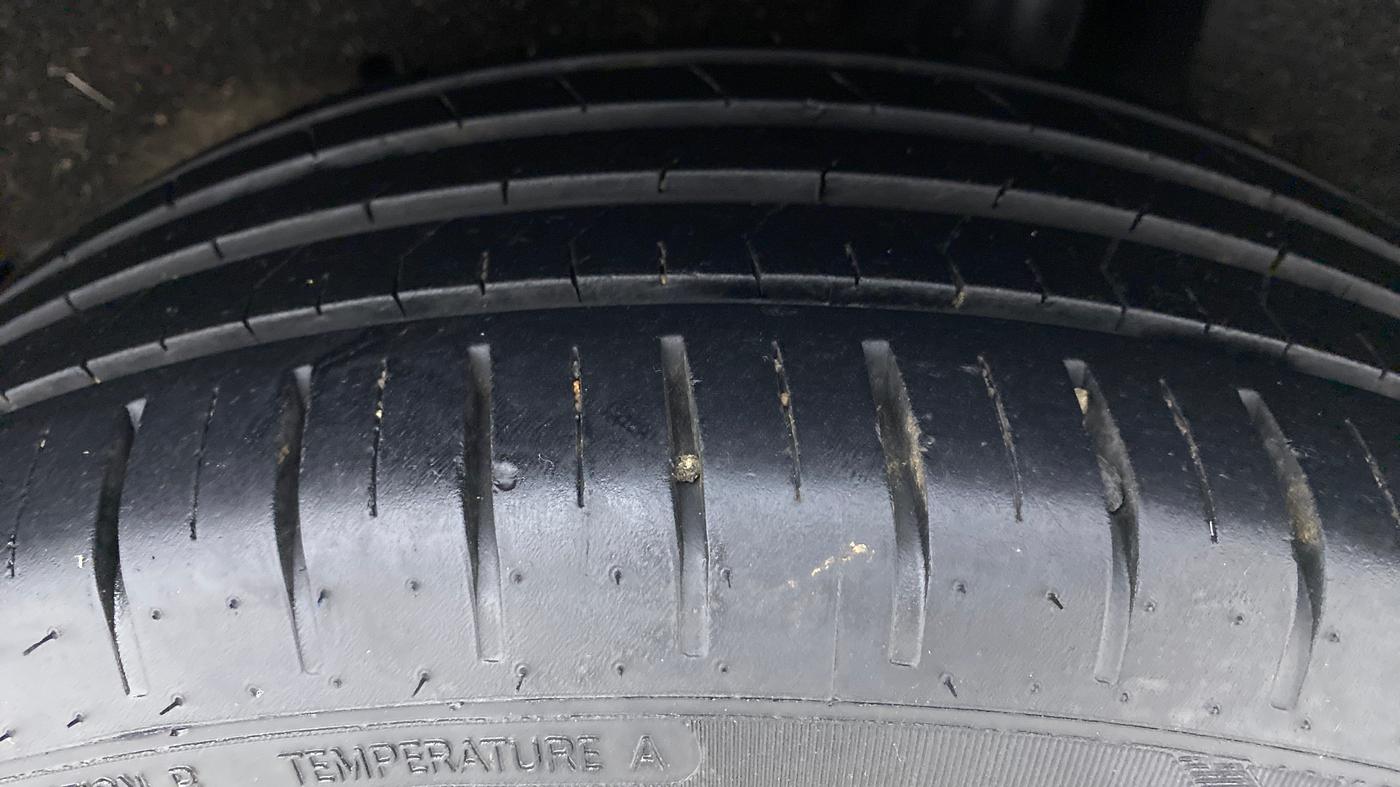 2019 Toyota Glanza V CVT, Petrol, Automatic, 32,624 km, Left Rear Tyre Tread