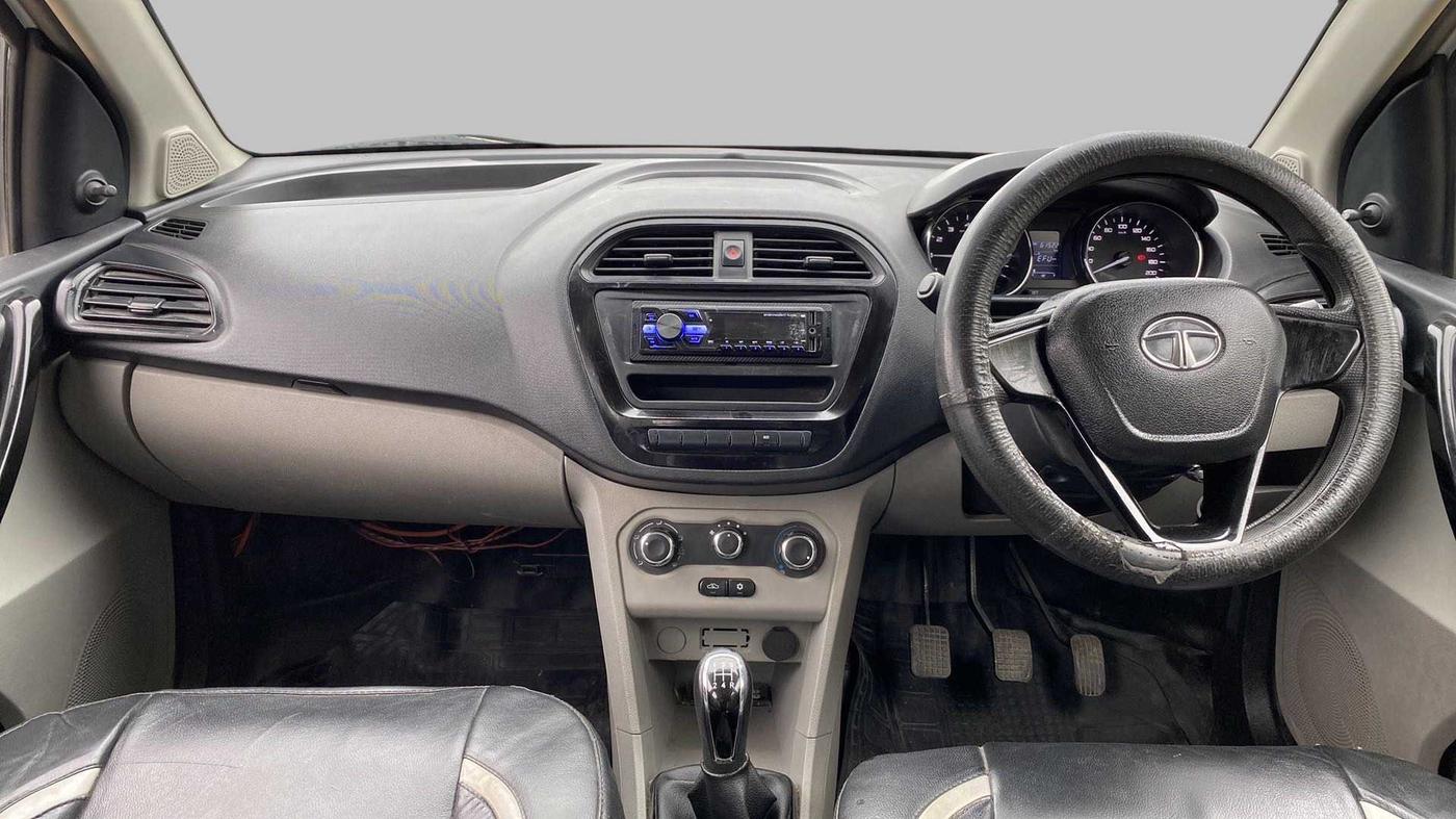 2019 Tata Tiago XM 1.2 REVOTRON, Petrol, Manual, 61,488 km, Dashboard