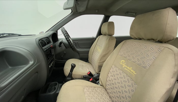 2009 Maruti Alto LXI, Petrol, Manual, 32,394 km, Right Side Front Door Cabin