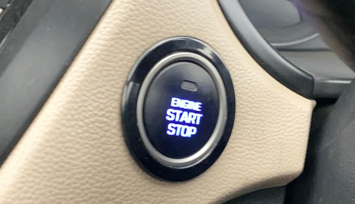 2017 Hyundai Elite i20 ASTA 1.2 (O), Petrol, Manual, 37,638 km, Keyless Start/ Stop Button