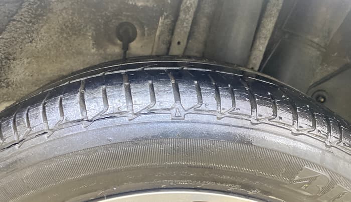 2017 Hyundai Elite i20 ASTA 1.2 (O), Petrol, Manual, 37,638 km, Left Rear Tyre Tread
