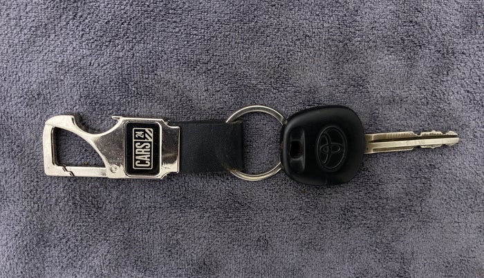 2011 Toyota Etios G, Petrol, Manual, 43,763 km, Key Close Up