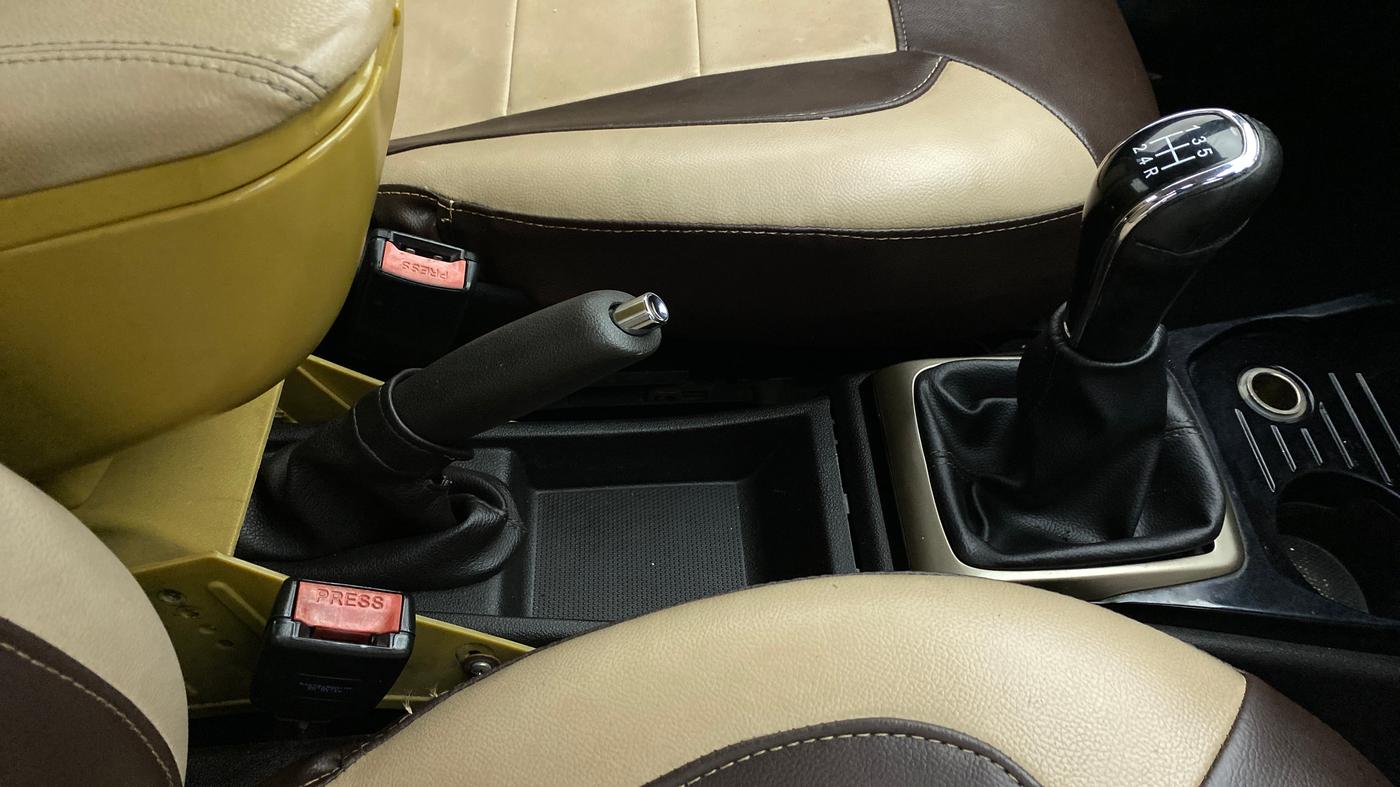 2015 Tata Zest XT RT, Petrol, Manual, 48,207 km, Gear Lever