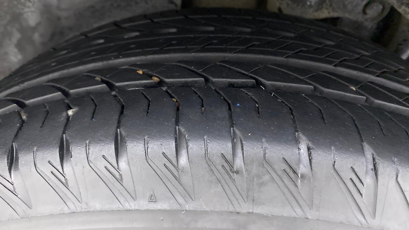 2021 Tata Safari XZ+ 2.0 KRYOTEC, Diesel, Manual, 19,849 km, Right Rear Tyre Tread