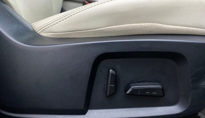 2021 Tata Safari XZ+ 2.0 KRYOTEC, Diesel, Manual, 19,849 km, Driver Side Adjustment Panel