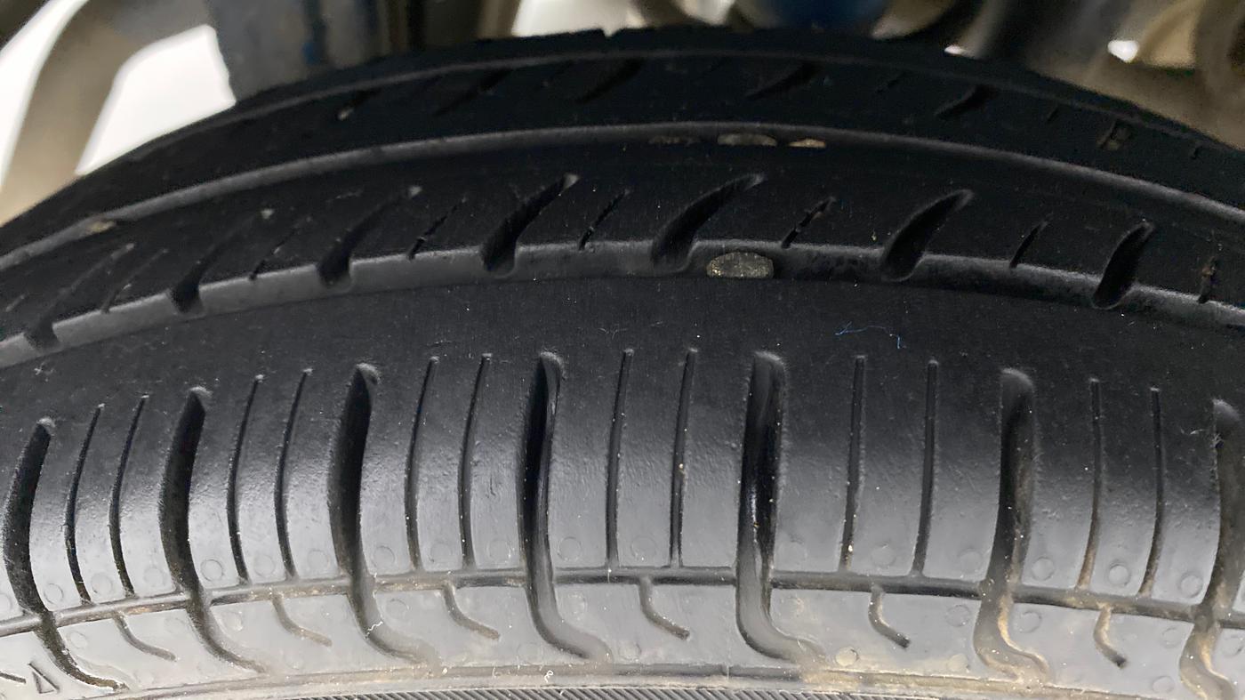 2017 Maruti Alto 800 LXI, Petrol, Manual, 75,321 km, Right Rear Tyre Tread