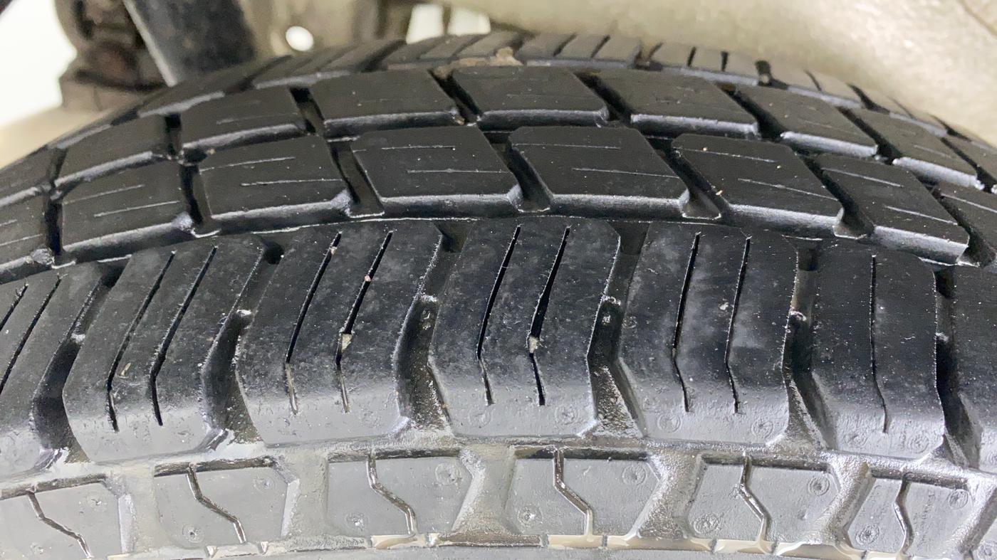 2014 Maruti Wagon R 1.0 LXI CNG, CNG, Manual, 80,758 km, Right Rear Tyre Tread