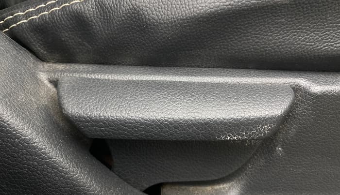 2018 Hyundai Eon ERA +, Petrol, Manual, 43,354 km, Driver Side Adjustment Panel