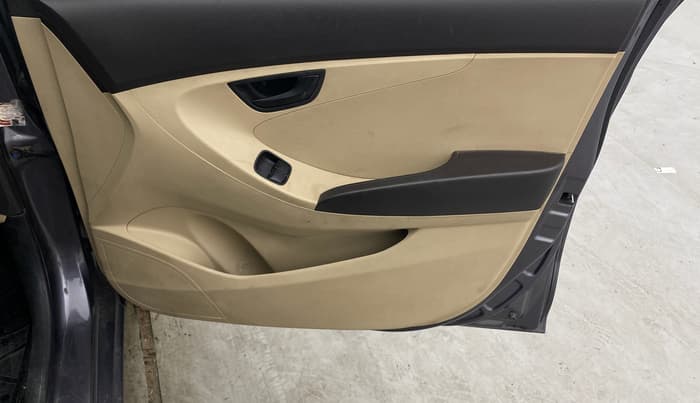 2018 Hyundai Eon ERA +, Petrol, Manual, 43,354 km, Driver Side Door Panels Control