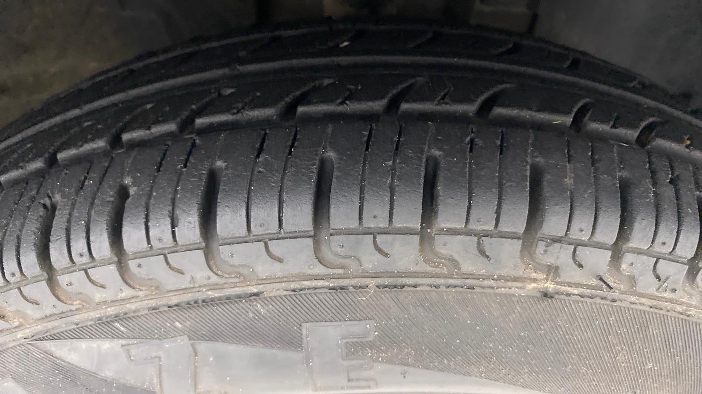 2019 Renault Kwid RXL, Petrol, Manual, 21,148 km, Right Front Tyre Tread