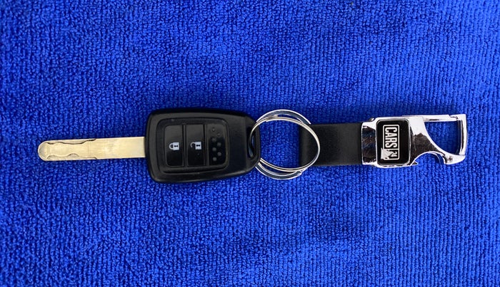 2014 Honda City V MT PETROL, Petrol, Manual, 44,872 km, Key Close Up