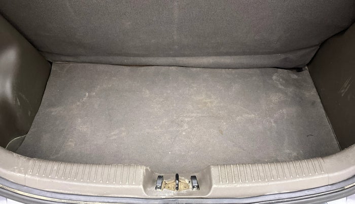 2011 Hyundai i10 MAGNA 1.2 KAPPA2, Petrol, Manual, 47,217 km, Boot Inside