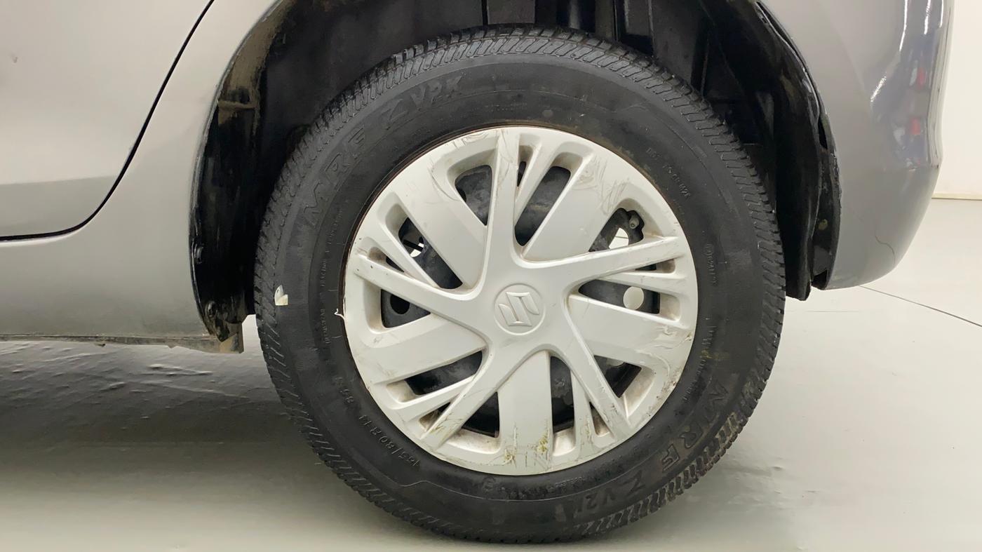 2015 Maruti Swift VXI, Petrol, Manual, 44,129 km, Left Rear Wheel