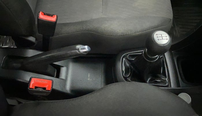 2015 Maruti Swift VXI, Petrol, Manual, 44,129 km, Gear Lever