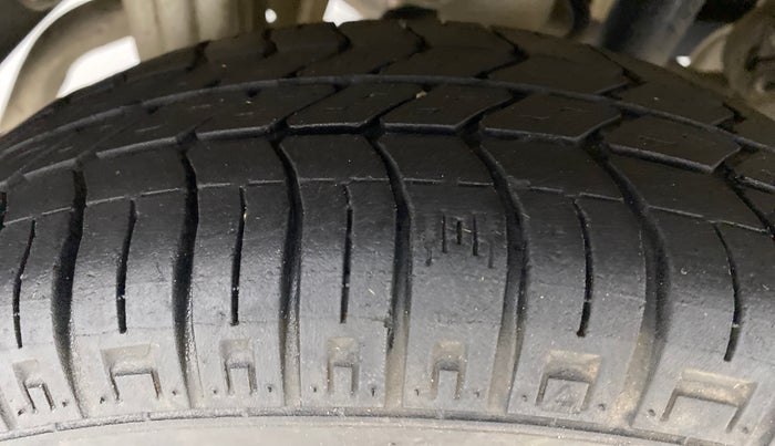 2017 Maruti Alto 800 LXI, Petrol, Manual, 22,740 km, Right Rear Tyre Tread