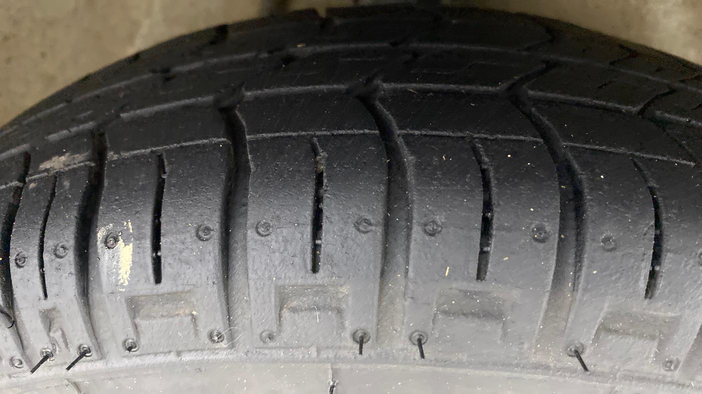 2017 Maruti Alto 800 LXI, Petrol, Manual, 22,740 km, Right Front Tyre Tread