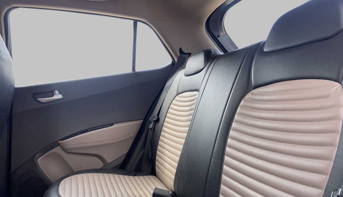 2018 Hyundai Grand i10 SPORTZ 1.2 KAPPA VTVT, Petrol, Manual, 27,712 km, Right Side Rear Door Cabin