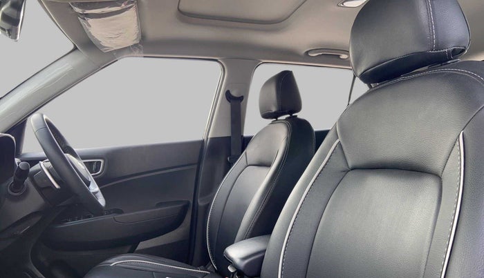 2020 Hyundai VENUE SX PLUS 1.0 TURBO DCT, Petrol, Automatic, 12,059 km, Right Side Front Door Cabin