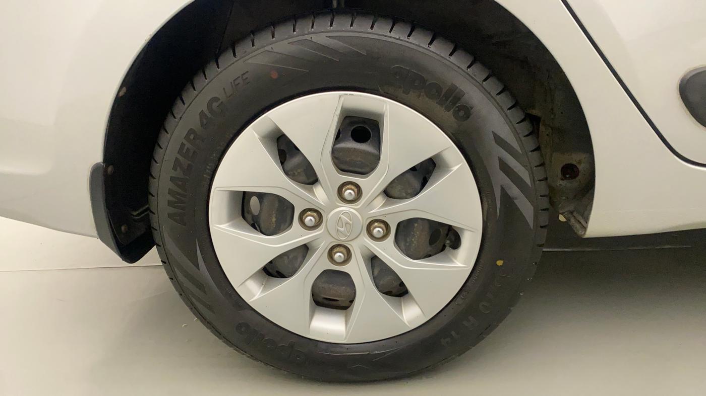 2014 Hyundai Xcent S 1.2, Petrol, Manual, 42,400 km, Right Rear Wheel
