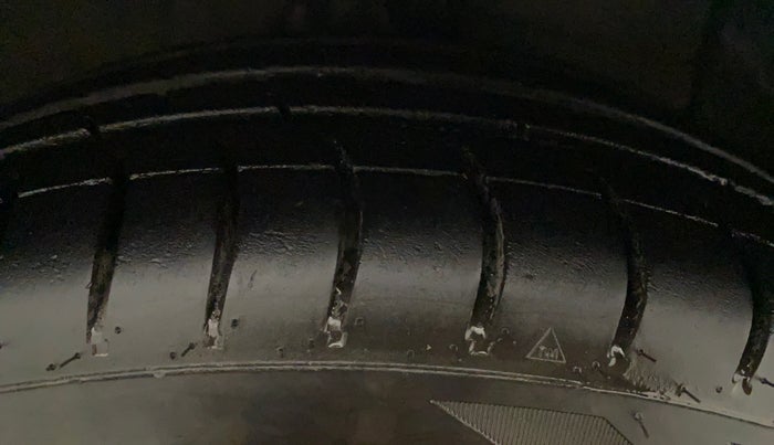 2014 Hyundai Xcent S 1.2, Petrol, Manual, 42,400 km, Left Rear Tyre Tread