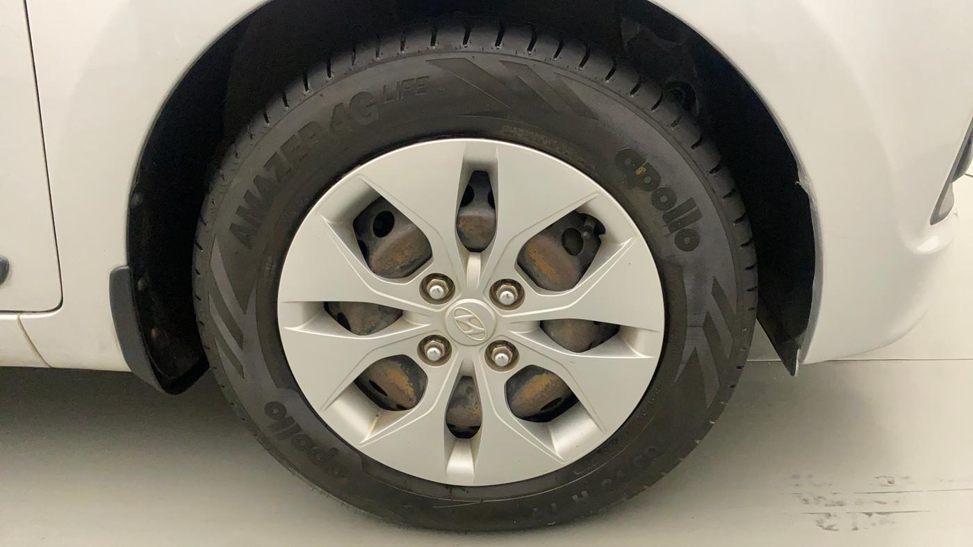 2014 Hyundai Xcent S 1.2, Petrol, Manual, 42,400 km, Right Front Wheel