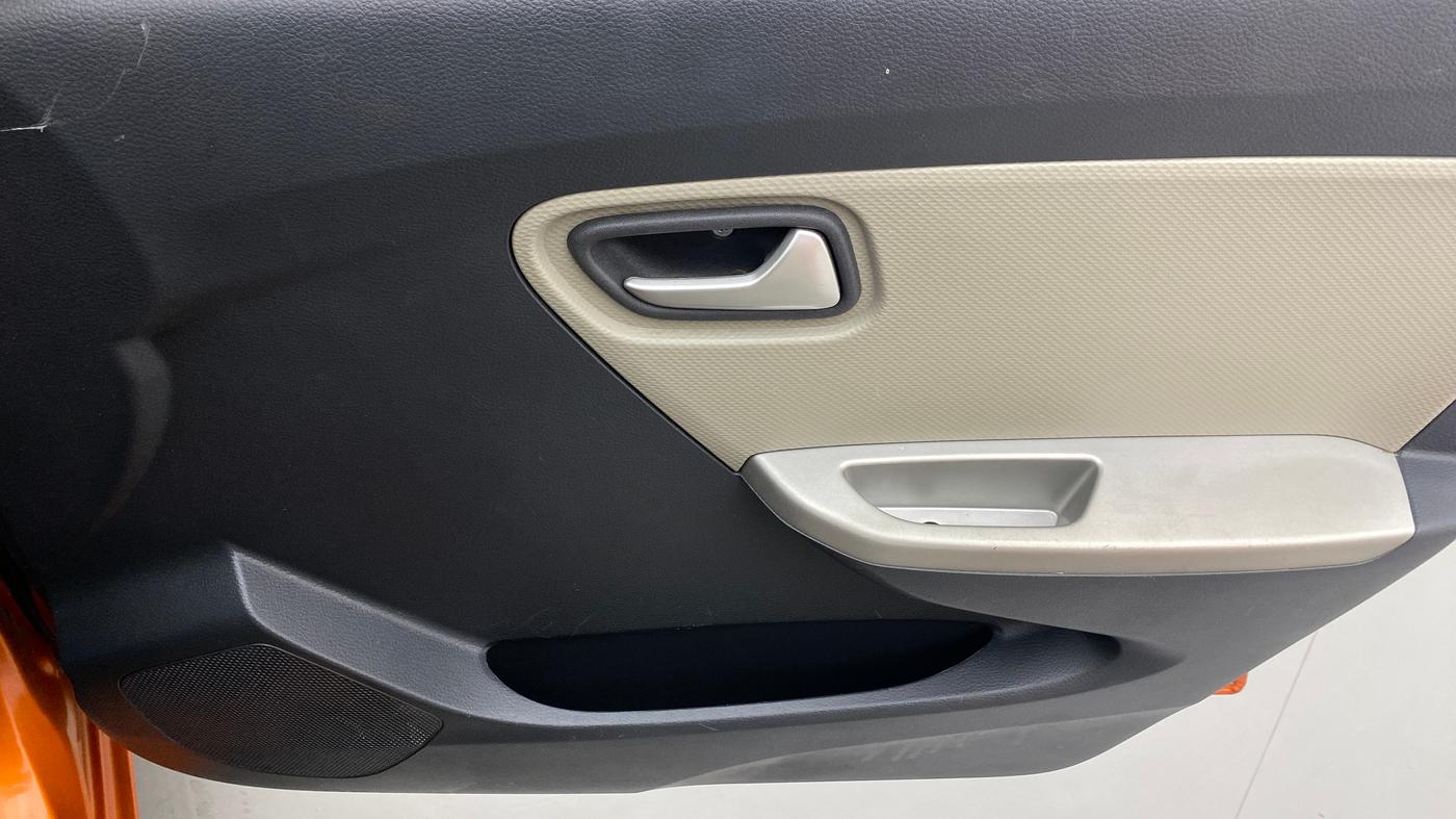 2018 Maruti Alto K10 VXI (O), Petrol, Manual, 40,632 km, Driver Side Door Panels Control
