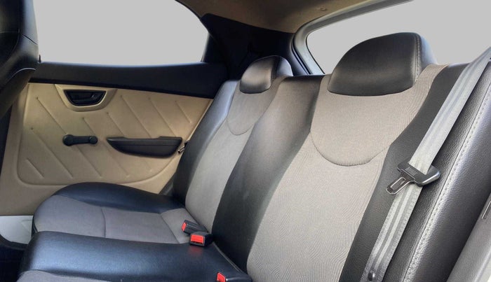 2012 Hyundai Eon D LITE PLUS, Petrol, Manual, 31,041 km, Right Side Rear Door Cabin