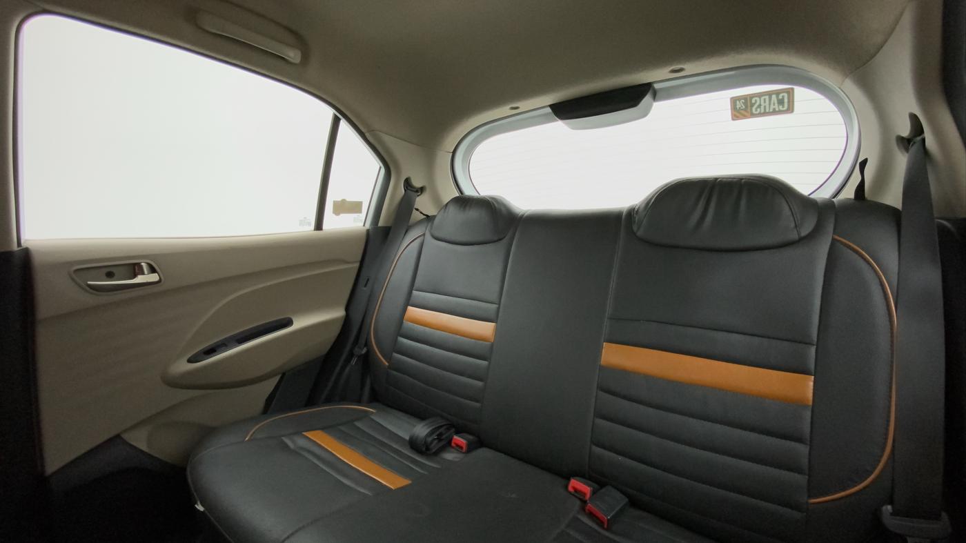 2018 Hyundai NEW SANTRO SPORTZ MT, Petrol, Manual, 28,903 km, Right Side Rear Door Cabin
