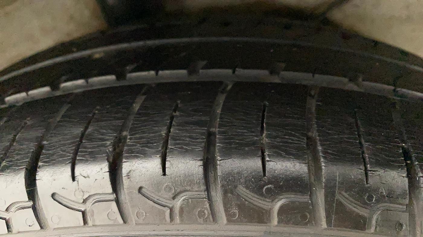 2018 Hyundai NEW SANTRO SPORTZ MT, Petrol, Manual, 28,903 km, Right Rear Tyre Tread