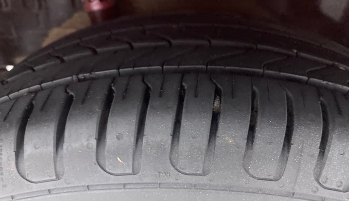 2013 Honda Brio 1.2 S MT I VTEC, Petrol, Manual, 61,088 km, Right Rear Tyre Tread