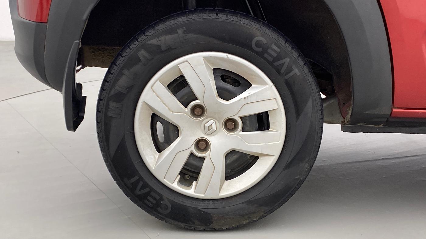 2016 Renault Kwid RXT, Petrol, Manual, 48,004 km, Right Rear Wheel
