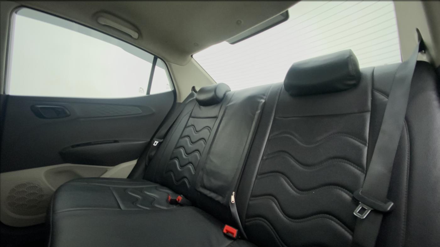 2020 Hyundai AURA S 1.2, Petrol, Manual, 92,154 km, Right Side Rear Door Cabin