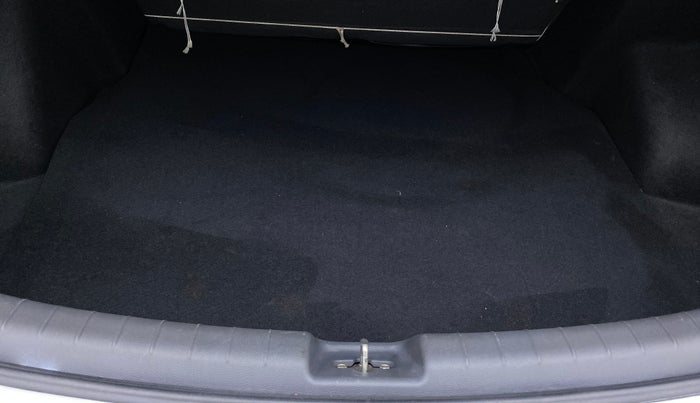2020 Hyundai AURA S 1.2, Petrol, Manual, 92,154 km, Boot Inside