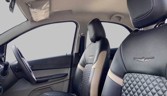2018 Tata Tiago XZ 1.2 REVOTRON, Petrol, Manual, 29,964 km, Right Side Front Door Cabin
