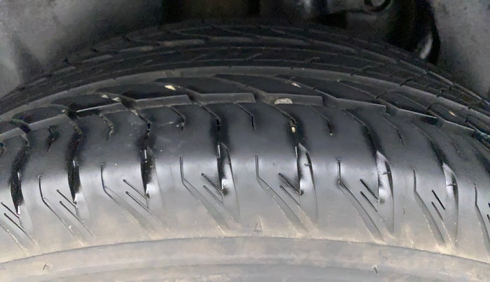 2022 Tata Safari XTA PLUS, Diesel, Automatic, 7,956 km, Right Rear Tyre Tread