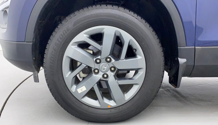 2022 Tata Safari XTA PLUS, Diesel, Automatic, 7,956 km, Left Front Wheel