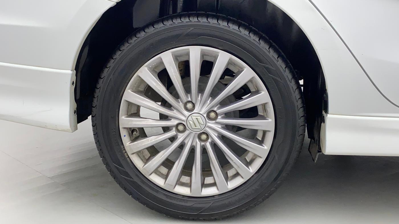 2017 Maruti Ciaz S 1.4 MT PETROL, Petrol, Manual, 24,624 km, Right Rear Wheel