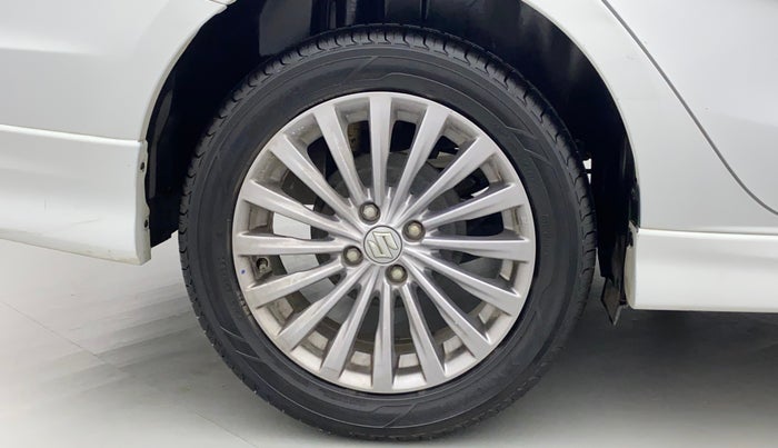 2017 Maruti Ciaz S 1.4 MT PETROL, Petrol, Manual, 24,624 km, Right Rear Wheel