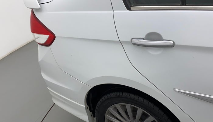 2017 Maruti Ciaz S 1.4 MT PETROL, Petrol, Manual, 24,624 km, Right quarter panel - Minor scratches