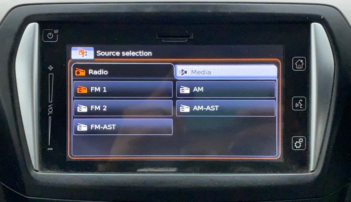 2017 Maruti Ciaz S 1.4 MT PETROL, Petrol, Manual, 24,624 km, Infotainment System