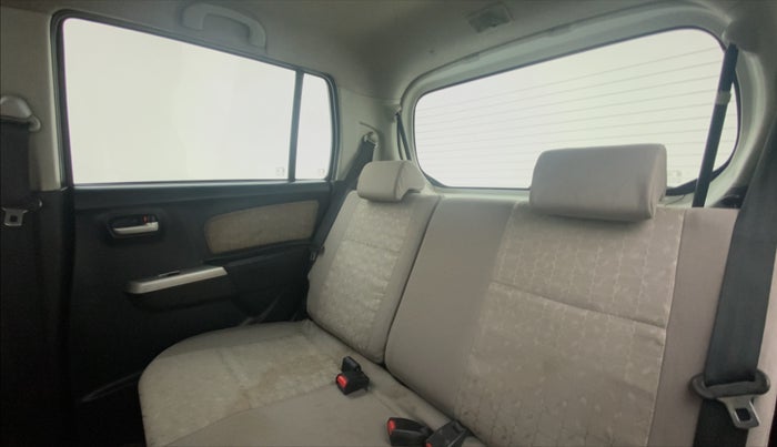 2013 Maruti Wagon R 1.0 VXI, Petrol, Manual, 68,493 km, Right Side Rear Door Cabin